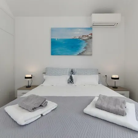 Zora Villa Supetar