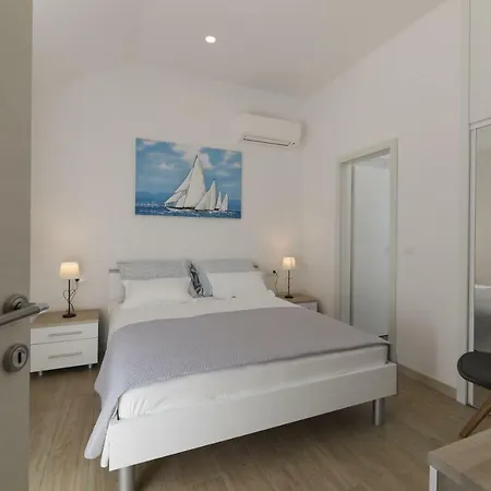 Zora Villa