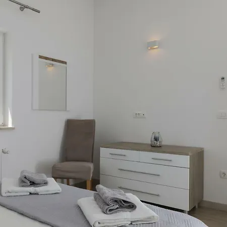 Zora Villa Supetar