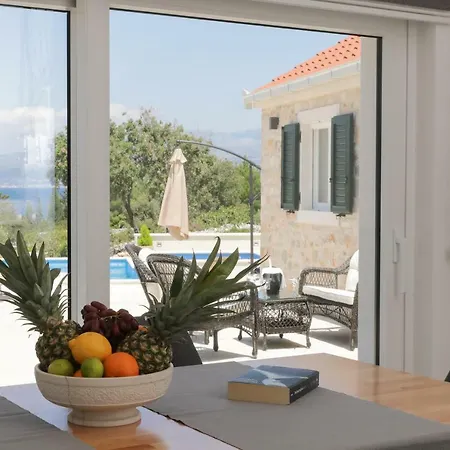 Zora Villa *