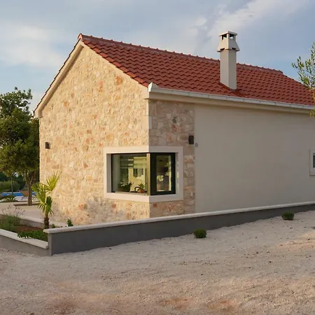 Zora Villa Supetar